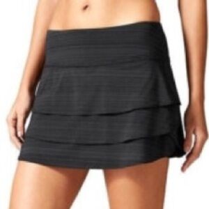 Athleta High Rise Striped Tiered Black Swagger Skort Athletic Tennis Skirt M